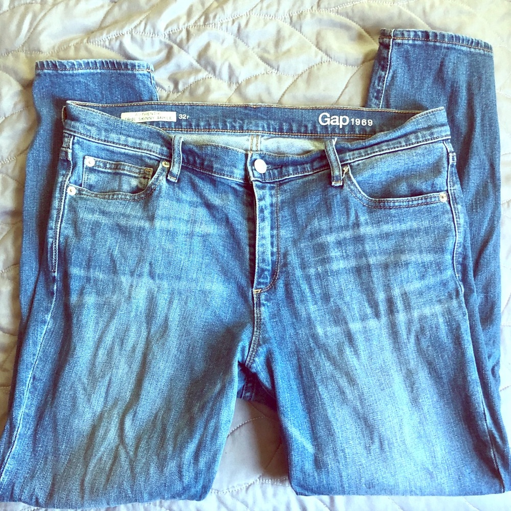 Gap 32r Authentic True Skinny Ankle Jeans